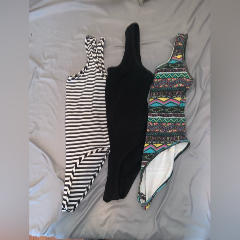 3 BODYSUITS